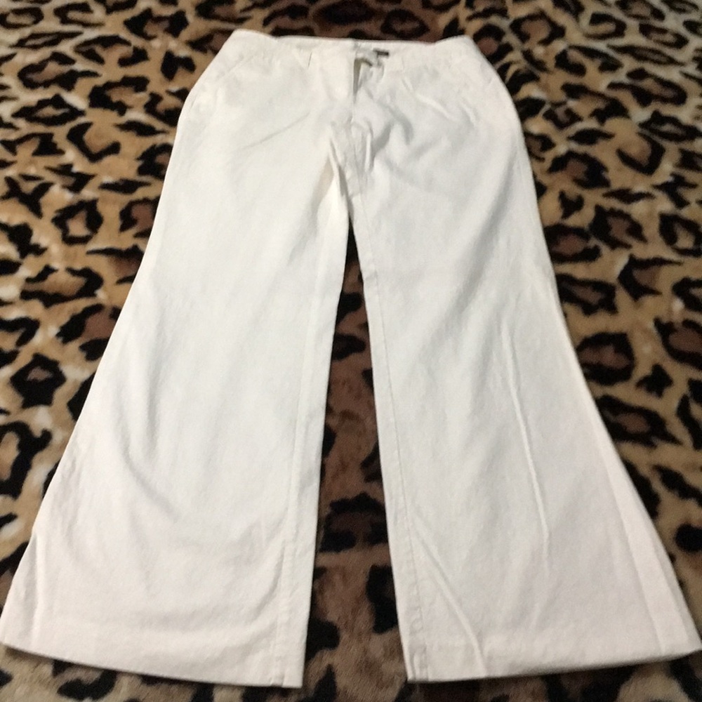 Gently used NY&Co white linen pants size 6